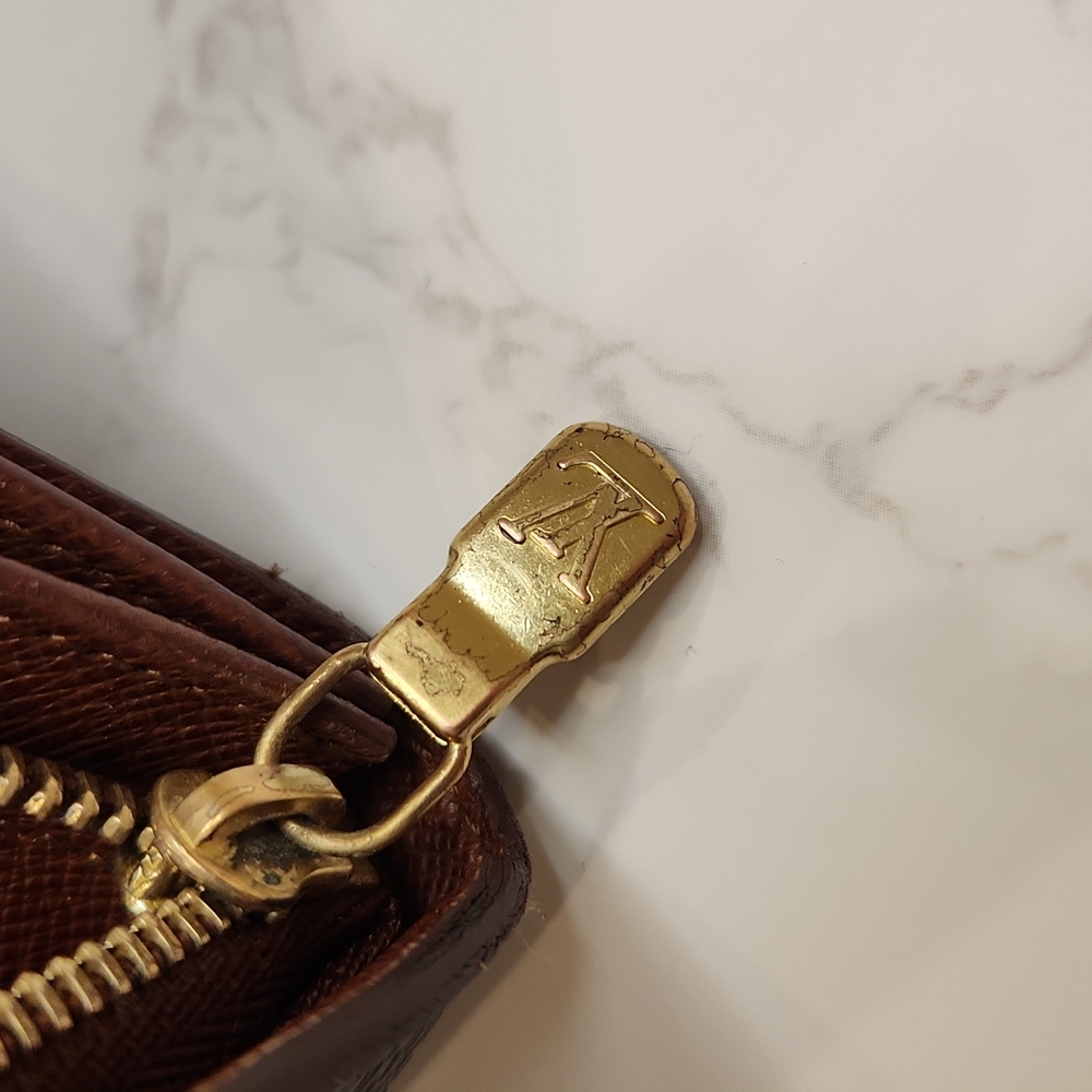 Louis Vuitton Porte Monnaie Tresor Monogram Wallet - Picture 8 of 13